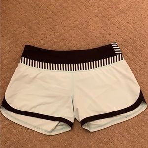 lululemon turquoise and black shorts